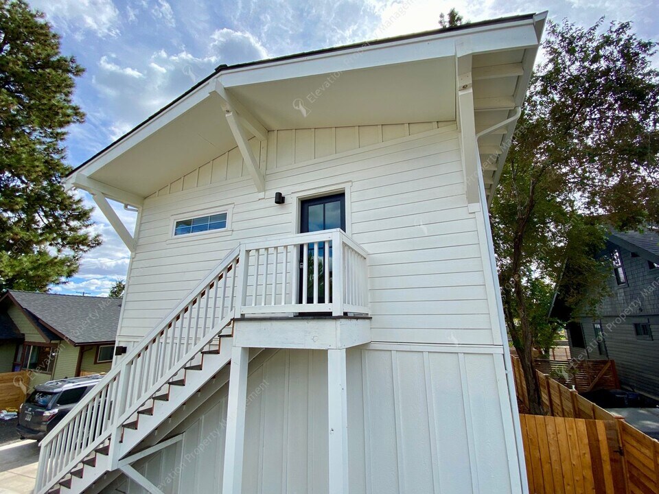 84 NW Portland Ave in Bend, OR - Building Photo