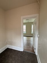 505 W Maple St in Milwaukee, WI - Building Photo - Building Photo