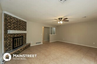 8816 NW 82nd St in Oklahoma City, OK - Building Photo - Building Photo