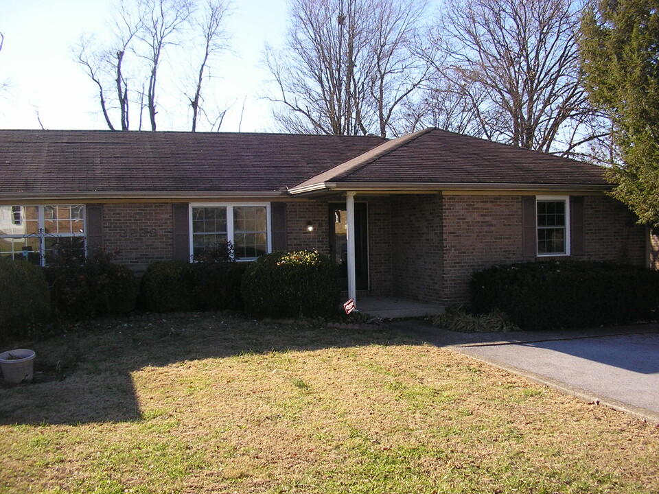 3239 Spring Hollow Ave in Bowling Green, KY - Building Photo