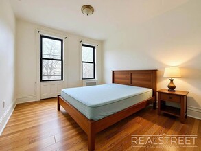 Rare Deal for a Spacious 2-Bedroom in Prime Bushwick with Gorgeous Views Overlooking Maria Hernandez in Brooklyn, NY - Foto de edificio - Building Photo