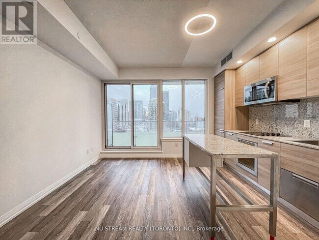 property at 75-975 Canterbury Pl