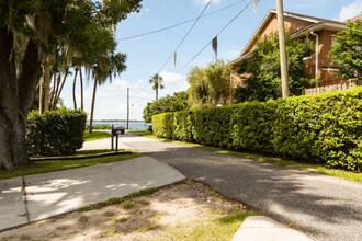 1120 Orange Ave in Mount Dora, FL - Building Photo - Building Photo