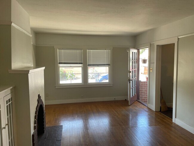 3207 O St-Unit -1 in Sacramento, CA - Building Photo - Building Photo