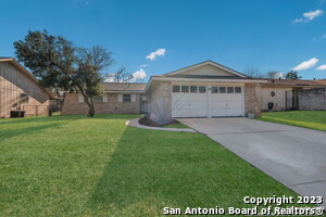 4730 Casa Bello St in San Antonio, TX - Building Photo