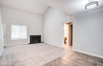 The Bluffs Apartment Homes in Spartanburg, SC - Building Photo - Building Photo
