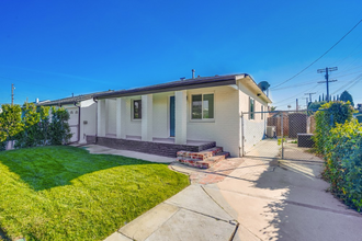 11310 Argan Ave in Los Angeles, CA - Building Photo - Building Photo
