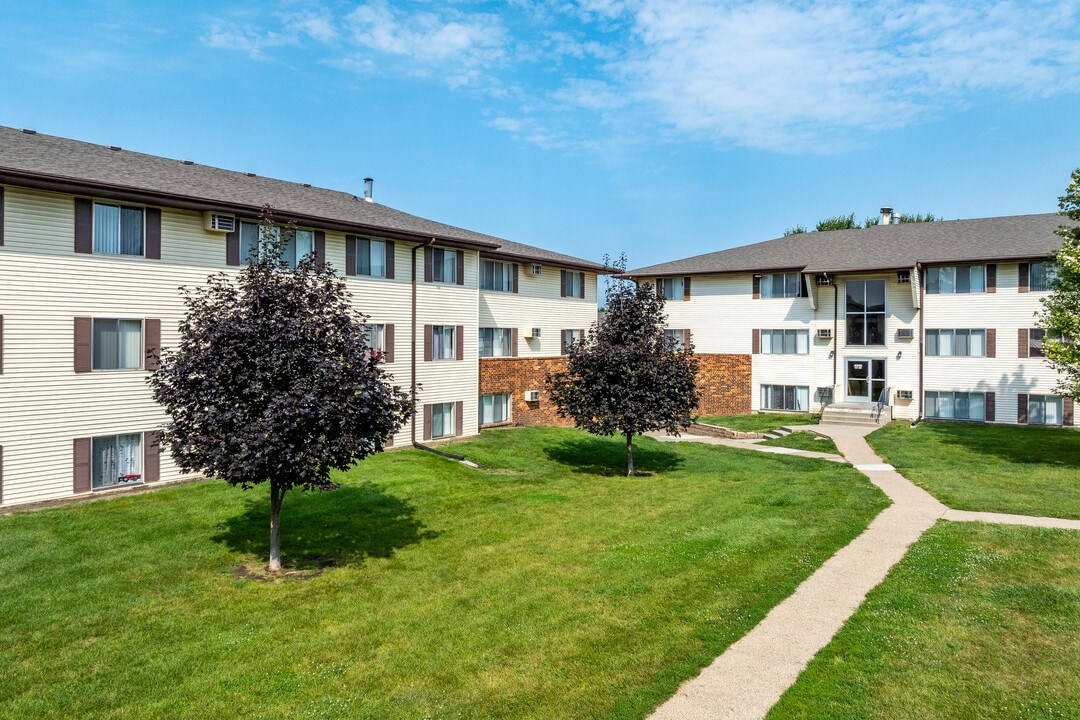 Prairie Woods Apartments in Des Moines, IA - Foto de edificio
