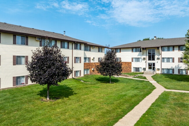 Prairie Woods Apartments