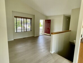 134 Lakeview Dr in Stansbury Park, UT - Building Photo - Building Photo