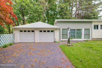 107 Green Ave in Castleton On Hudson, NY - Building Photo - Building Photo