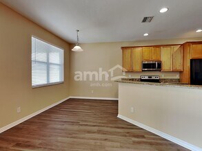 11337 Bridge Pine Dr in Riverview, FL - Building Photo - Building Photo