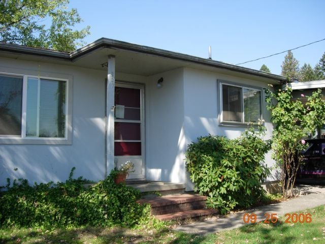 property at 237 N Comstock Ave