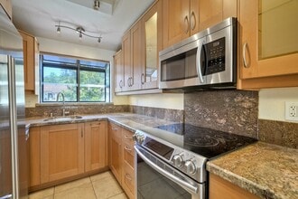 1956 Sandstone Vista Ln in Encinitas, CA - Building Photo - Building Photo