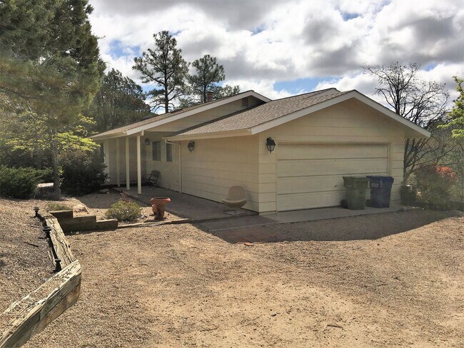 1905 Begonia Pl in Prescott, AZ - Building Photo - Building Photo