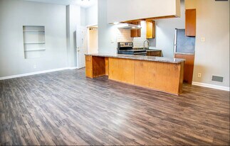 320 N 40th St in Omaha, NE - Building Photo