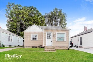 2337 Calhoun St in Indianapolis, IN - Building Photo