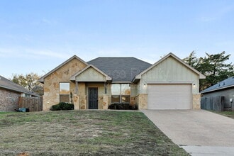 120 Flat Creek Dr in Robinson, TX - Building Photo - Building Photo