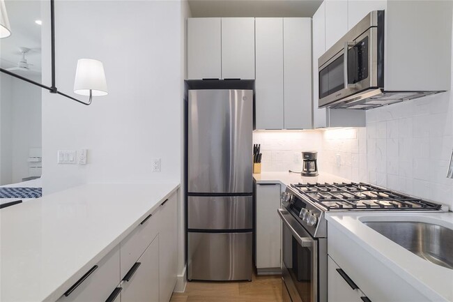 property at 3010 Sorin St
