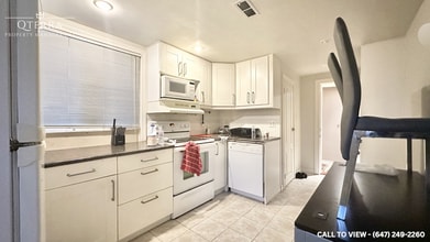 44 Guildcrest Dr in Toronto, ON - Building Photo - Building Photo