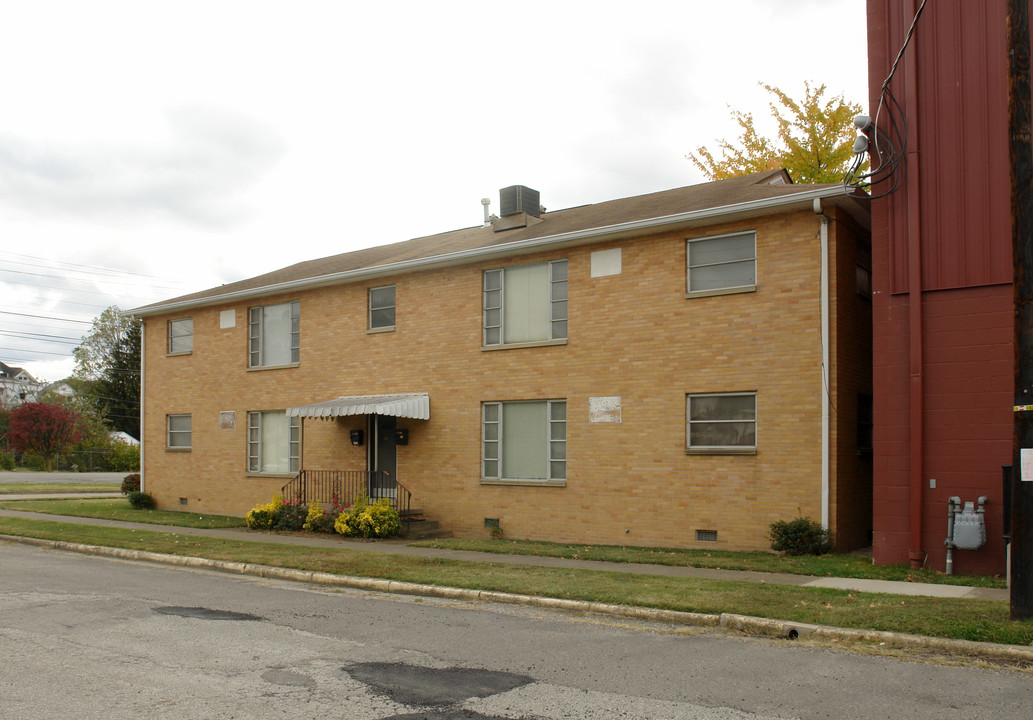 510 11th St W in Huntington, WV - Building Photo