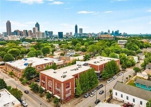 572 Edgewood Ave SE in Atlanta, GA - Building Photo - Building Photo