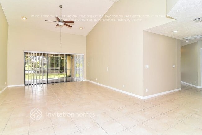 1918 Lindsey Ct in Wellington, FL - Building Photo - Building Photo