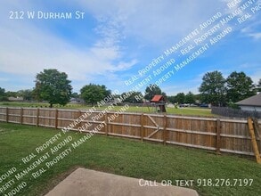 212 W Durham St in Broken Arrow, OK - Building Photo - Building Photo