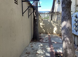 9979 Robbins Dr in Beverly Hills, CA - Building Photo - Building Photo