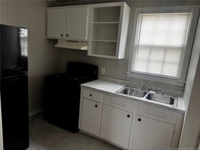 1009 Cherry St in Lumberton, NC - Building Photo - Building Photo