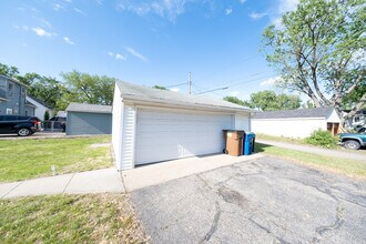 8247 Wentworth Ave S in Minneapolis, MN - Building Photo - Building Photo