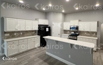 5901 NW Meade St, Unit 212 in Bentonville, AR - Building Photo - Building Photo