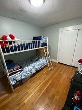 9 Salem St, Unit 1 in Wakefield, MA - Building Photo - Building Photo