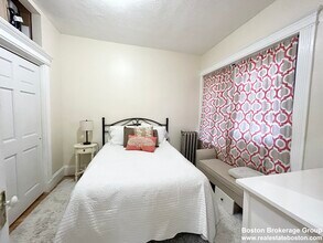 39 Hemenway St, Unit 2 in Boston, MA - Building Photo - Building Photo