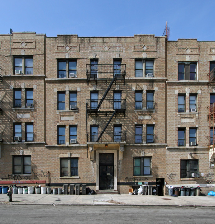 117-119 Linden St in Brooklyn, NY - Building Photo