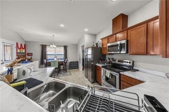 6804 SW Whitmarsh Rd in Bentonville, AR - Building Photo - Building Photo