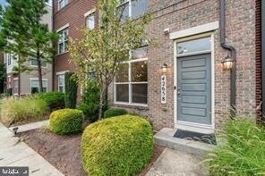 42658 Alicia Terrace in Ashburn, VA - Building Photo - Building Photo