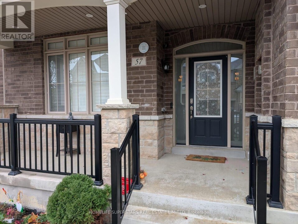 57 Yellowknife Rd in Brampton, ON - Building Photo