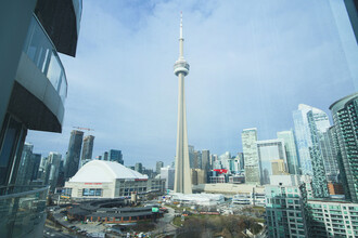 218 Queens Quay W in Toronto, ON - Building Photo - Building Photo