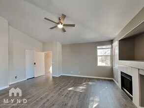 7705 Constanso Ave in Las Vegas, NV - Foto de edificio - Building Photo