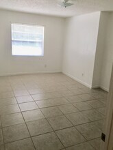 426 E Washington St, Unit 426 in Minneola, FL - Foto de edificio - Building Photo