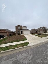 133 Stratton Ln in Jarrell, TX - Building Photo - Building Photo