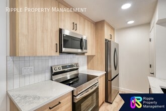 562 Seton Cir SE in Calgary, AB - Building Photo - Building Photo