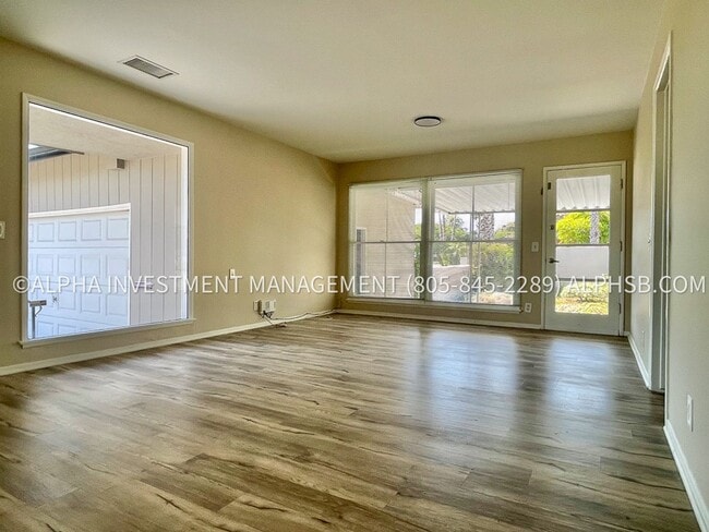 1336 Shoreline Dr in Santa Barbara, CA - Building Photo - Building Photo