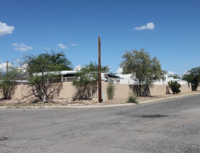 Rillito River Park in Tucson, AZ - Building Photo - Building Photo