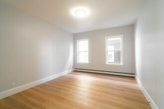 326 Hurley St in Cambridge, MA - Building Photo - Building Photo