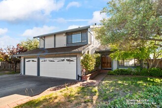 3700 Hidden Springs Ct in Richmond, CA - Building Photo - Building Photo