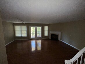 3503 Lakeside Ct in Somerset, KY - Building Photo - Building Photo