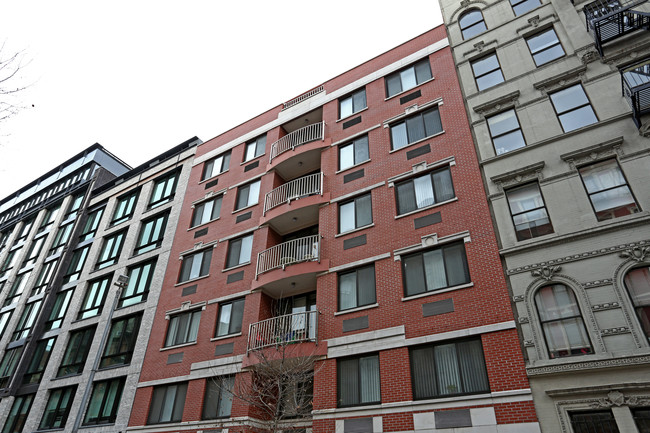 229 E 13th St in New York, NY - Building Photo - Building Photo