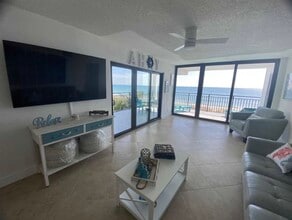 10102 S Ocean Dr, Unit 401A in Jensen Beach, FL - Building Photo - Building Photo